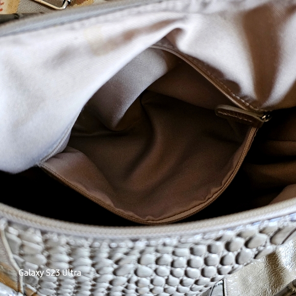 Soprano patent leather satchel with alligator embossed design. Dark taupe. - Picture 9 of 15